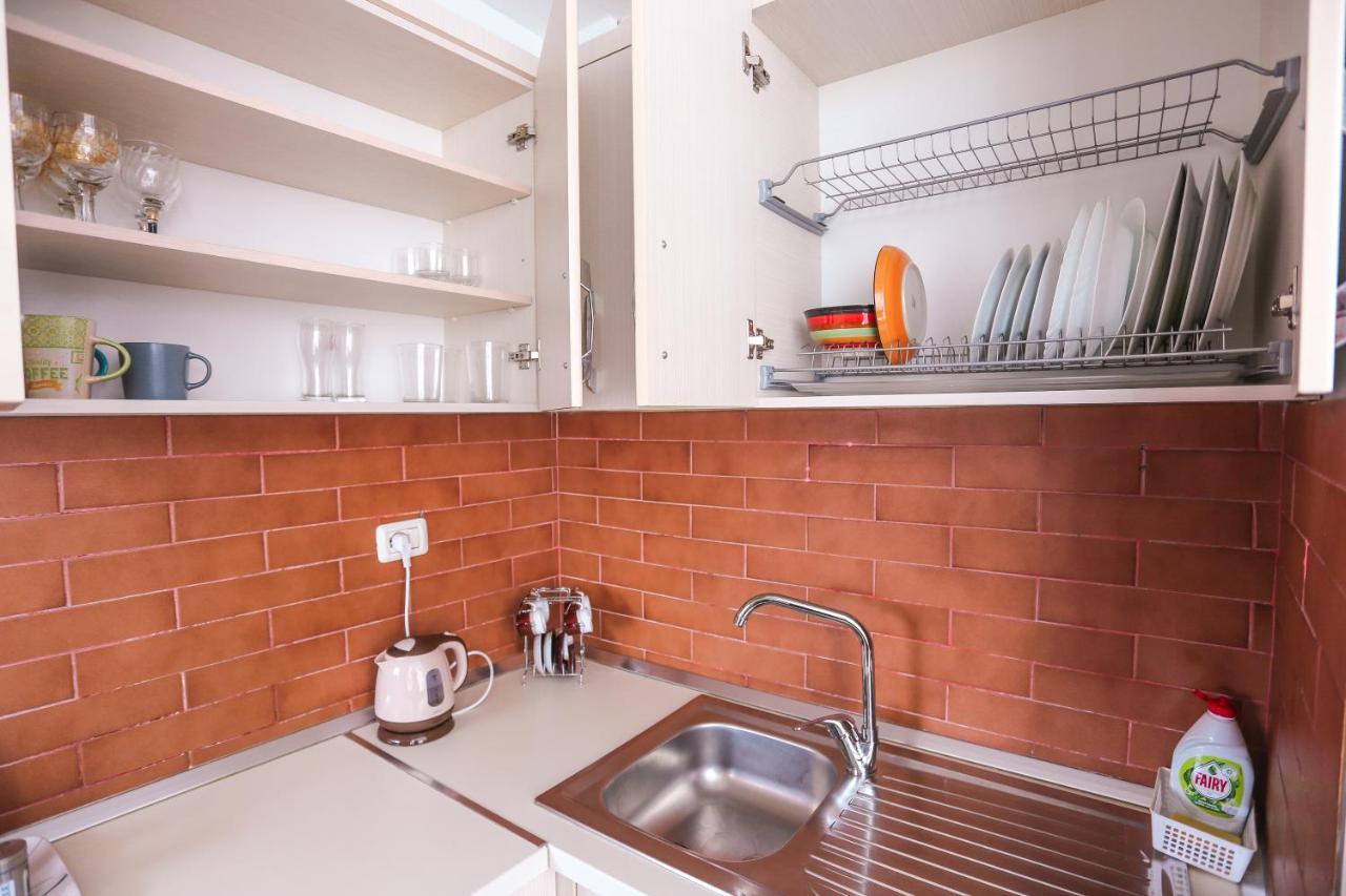 Tirana Views Apartment - Comfy & Spacious Buitenkant foto