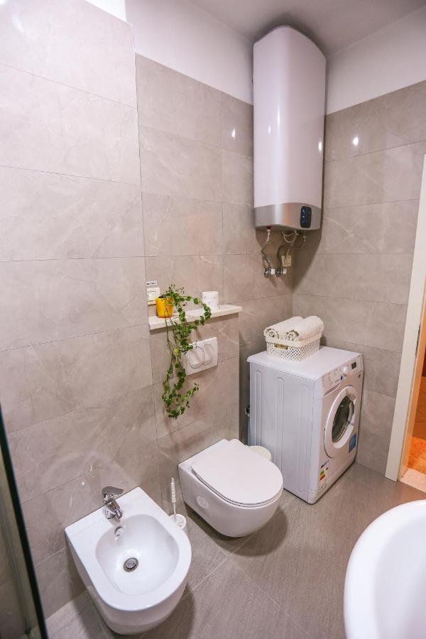 Tirana Views Apartment - Comfy & Spacious Buitenkant foto